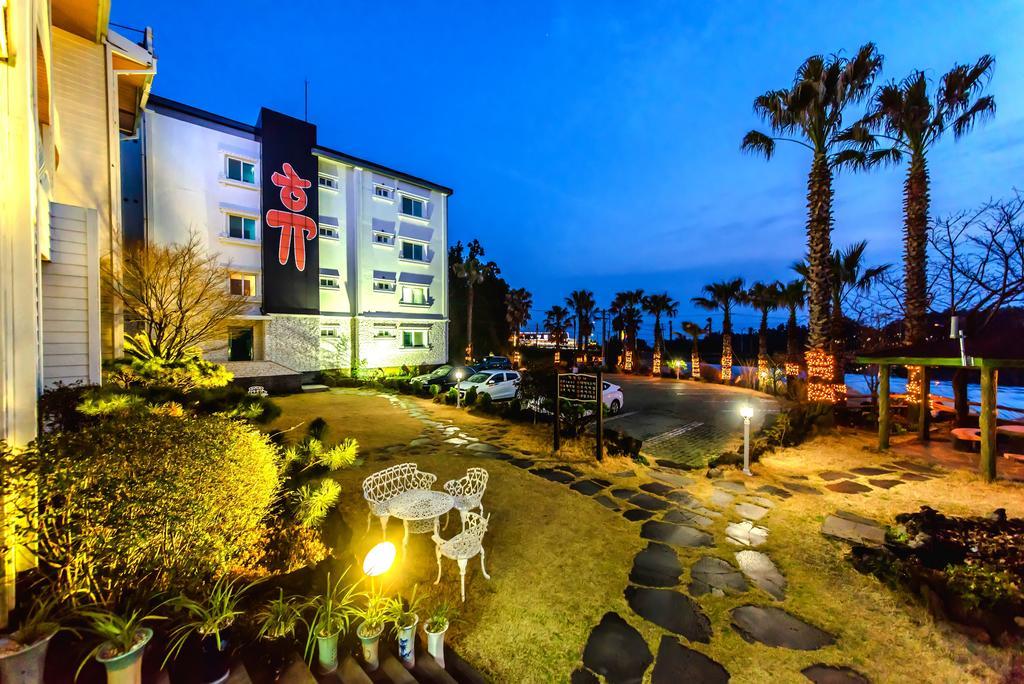 Jeju Hue Pension Согвипхо Экстерьер фото